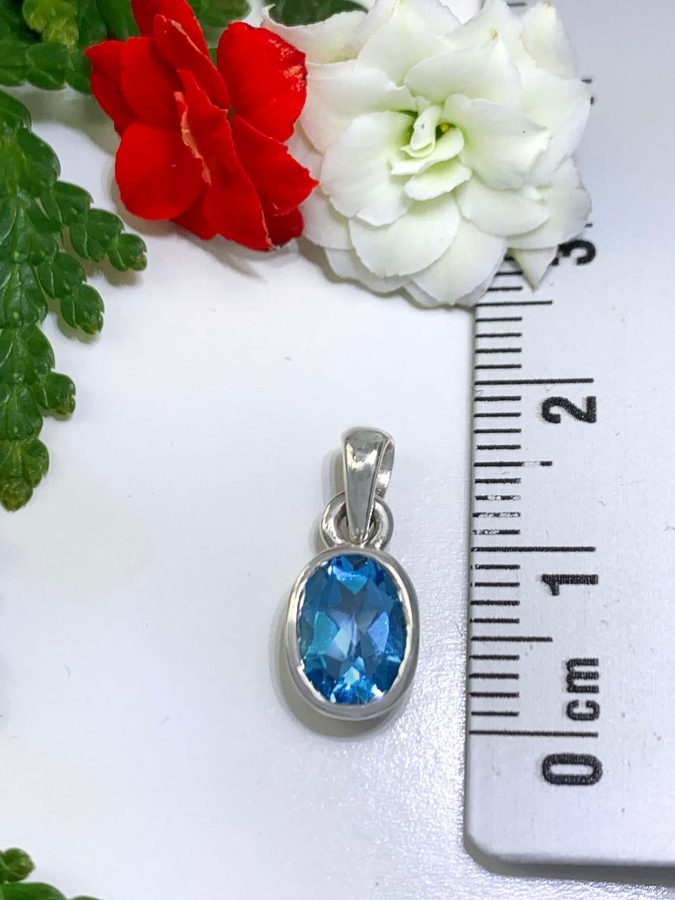 blautopas-anhaenger-blue-topaz-pendant-ah05337-4_1280x1280