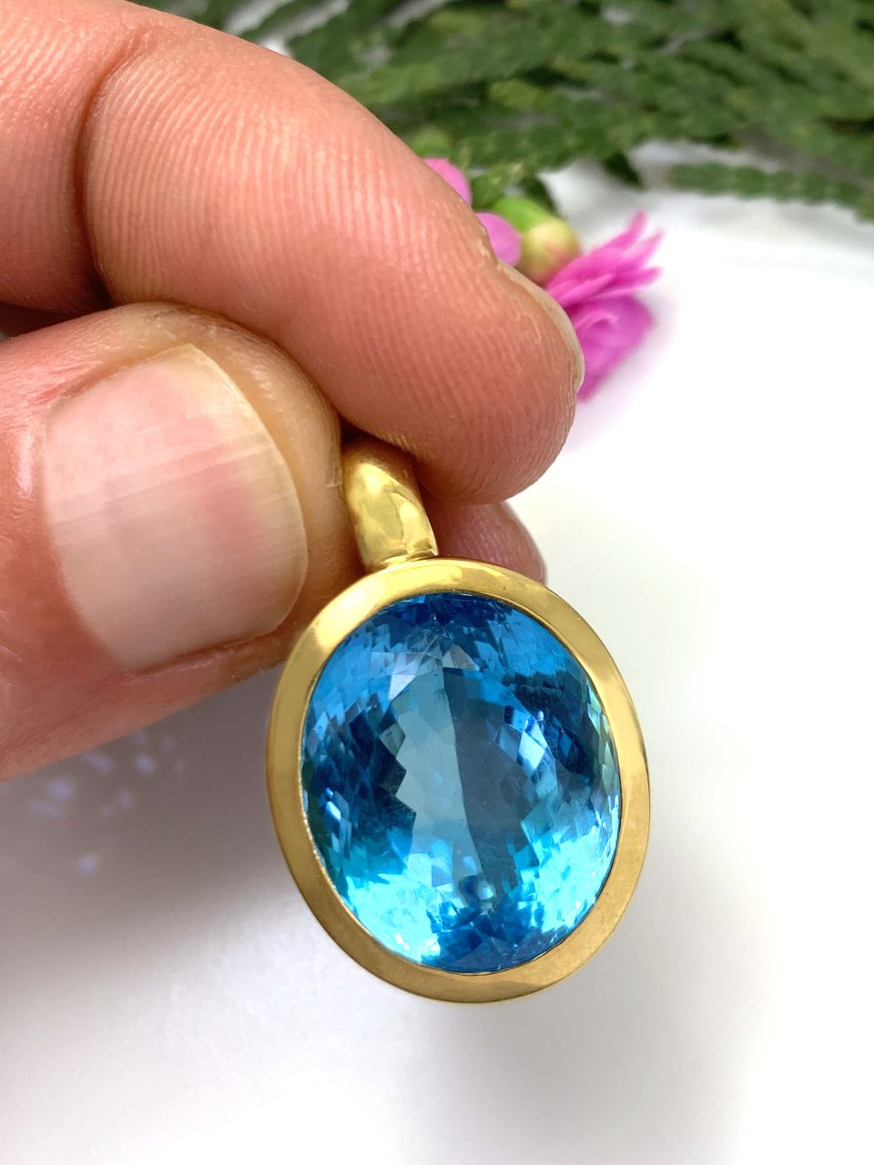 blautopas-anhaenger-vergoldet-blue-topaz-pendant-gold-plated-ah05103-2_1280x1280